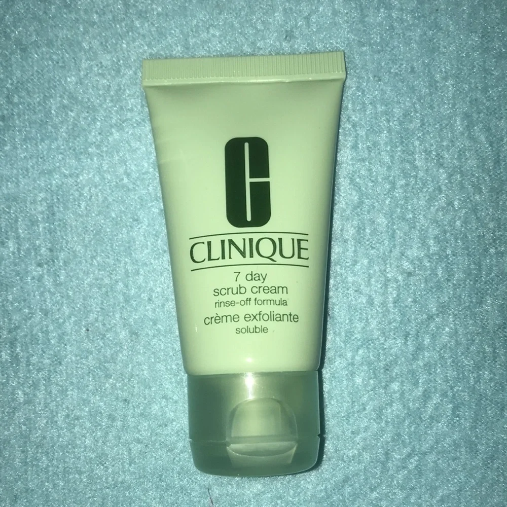 CLINIQUE NEW in box post-sun perfection beauty kit 🎉🎉Host Pick🎉🎉 X2